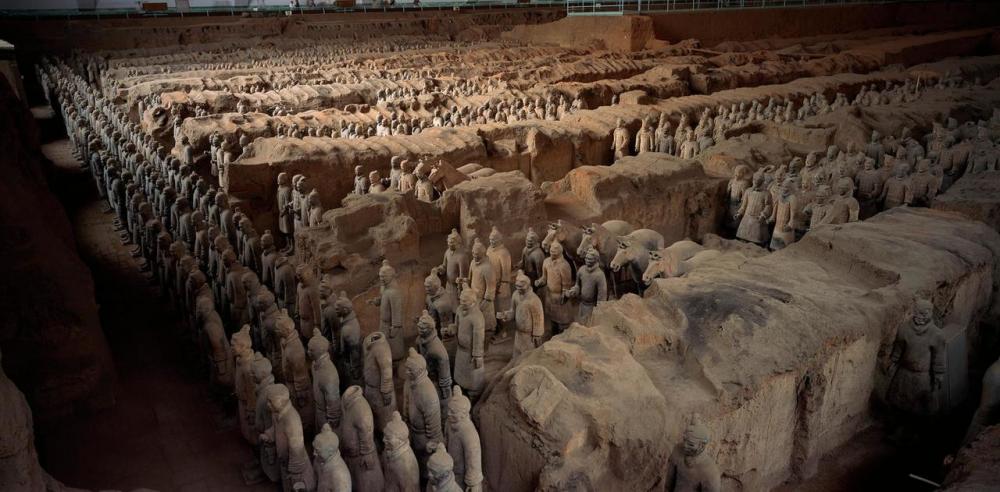 01-_China-_Emperor-_Tomb-_Terracotta.ngsversion.1476.jpg